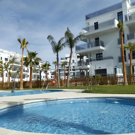 Lola Aguacate * Motril